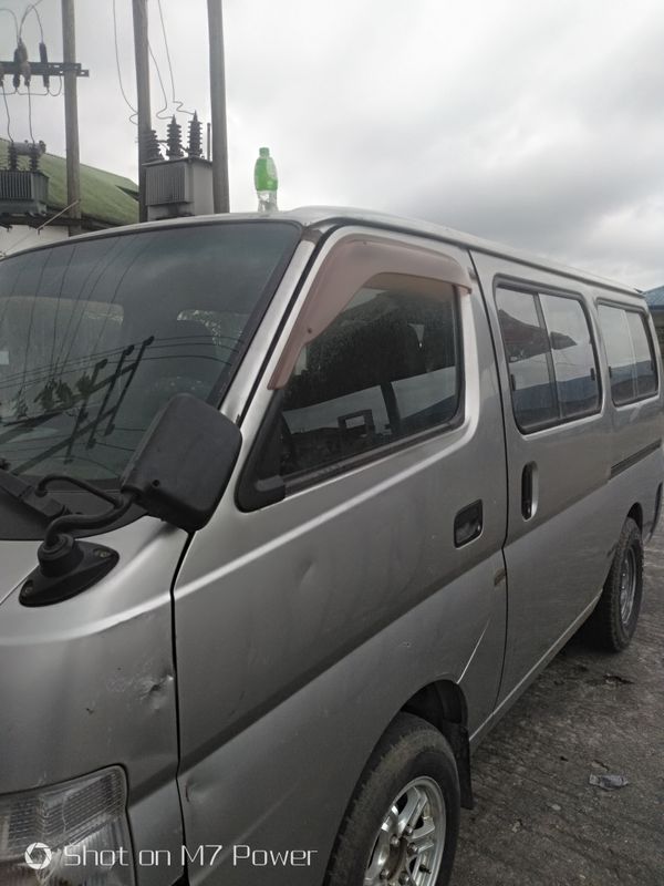 Thumbnail 2 of 2015 Nissan Urvan 18 seater bus